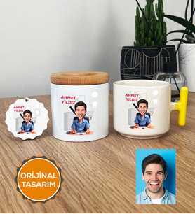 Kişiye Özel Karikatürlü Diş Hekimi Hediye Seti T Kupa, Kalemlik, Anahtarlık Erkek Diş Hekimine Tıp Bayramı Hediyesi (Sarı)
