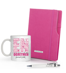 Kişiye Özel  Öğretmenler Günü 5 ' li İsme Özel Plakalı Siyah Defter & Siyah Roller Kalem ve En İyi Öğretmen  Kupa Seti (Pembe)