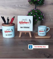 Kütüphaneci Hediye Seti Dekoratif Taş, Kalemlik, Ahşap Altlıklı Türk Kahvesi Fincanı Hediye (Model 1)
