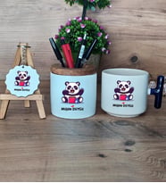 Sevimli Panda Hediye Sepeti Kupa Bardak T Kulplu, Kalemlik ve Anahtarlık Arkadaşa Sevgiliye Hediye (Model 2)