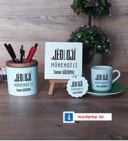 Jeoloji Mühendisi Hediye Seti Dekoratif Taş, Kalemlik, Ahşap Altlıklı Türk Kahvesi Fincanı, Ahşap Anahtarlık Hediye (Model 9)
