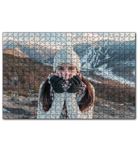 Cakapuzzle Soğuk Dağlar ve Beyaz Bereli Kız  Puzzle Yapboz MDF (Ahşap) (1000 Parça)