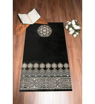 EVDEYA Dijital Baskılı Yıkanabilir Motifli Hediyelik Namaz Halısı Seccade 70x130, SECCADE-44-KAHVERENGİ, (Siyah)