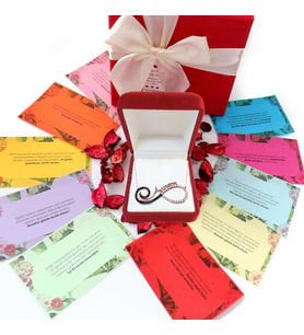 Özel Hediye Kutusunda Gümüş Annem Kolye Anneye Özel Notlu Set (Rose)