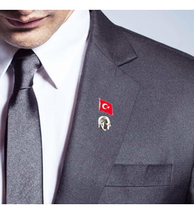 Atatürk Büstü - Bayrak  Yaka Rozeti HD975 (Gümüş)