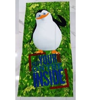 Polo ve Pingui Desenli Plaj Havlusu (SEÇENEKLİ) (Yeşil-Beyaz)