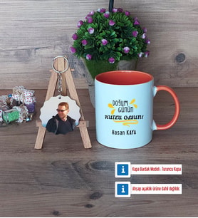 Doğum Günü Hediyesi Kupa Bardak Beyaz ve Fotoğraflı Ahşap Anahtarlık Hediye (Model 13)