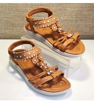 Guja 24y162 Kadn Taşlı Düz Taban Comfort Sandalet (Camel)