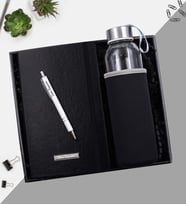 Kişiye Özel Gümüş Renk Detaylı Tükenmez Kalem & Siyah Defter & Siyah Özel Kılıflı 500Ml Su Matarası Hediye Seti (Model 10)