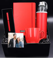 Kişiye Özel Defter & Mat Roller Kalem & Siyah Mat Kupa & Özel Deri Kılıflı 500Ml Su Matarası & Fotoğraf Hediye Seti (Kırmızı)