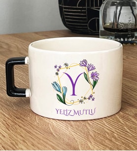 Kişiye Özel Çiçekli Y Harfli Hediye Lüks Fincan İsim Soyisim Yazılı (Siyah)