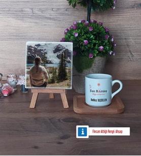 Fen Bilimleri Öğretmeni Fotoğraflı Dekoratif Taş, Ahşap Altlıklı Türk Kahvesi Fincanı Hediye (Model 1)