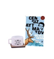 Kitap- Kahve Fincanı Hediye Seti / İsme Özel Doğum Günü Hediye Kutusu (Model 4)