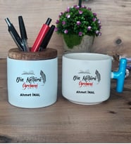 Din Kültürü Öğretmeni  Hediye Sepeti Kupa Bardak T Kulplu, Kalemlik Hediyeleri Öğretmenler Günü Hediyesi Din Kültürü Öğretmeni ne Hediye (Model 3)