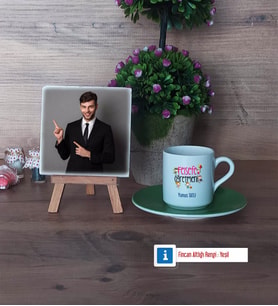 Felsefe Öğretmeni Fotoğraflı Dekoratif Taş, Ahşap Altlıklı Türk Kahvesi Fincanı Hediye (Model 9)