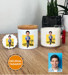 Kişiye Özel Karikatürlü Baba Hediye Seti T Kupa, Kalemlik, Anahtarlık Babaya Babalar Günü Doğum Günü Hediyesi (Kırmızı)