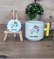 Web Tasarım Uzmanı Hediye Seti Kupa Bardak T Kulplu ve Anahtarlık Web Tasarım Uzmanına Hediye (Model 5)
