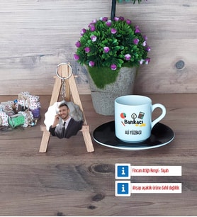 Bankacı Türk Kahvesi Fincanı Ahşap Altlıklı ve Fotoğraflı Ahşap Anahtarlık Hediye (Model 7)