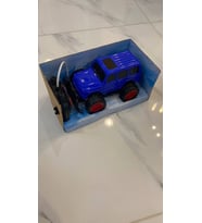 Uzaktan Kumandalı Işıklı Off Road Jeep Full Fonksiyonlu Pilli Oyuncak Araba (Mavi)