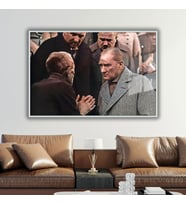 Metal Çerçeveli Yatay Cam Tablo Halk İle Konuşan Kemal Atatürk (Gümüş)