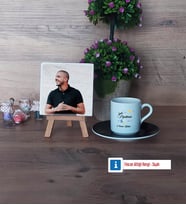 Sınıf Öğretmeni Fotoğraflı Dekoratif Taş, Ahşap Altlıklı Türk Kahvesi Fincanı Hediye Öğretmenler Günü Hediyesi (Model 7)