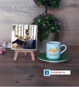 Arkeolog Fotoğraflı Dekoratif Taş, Ahşap Altlıklı Türk Kahvesi Fincanı Hediye (Model 9)
