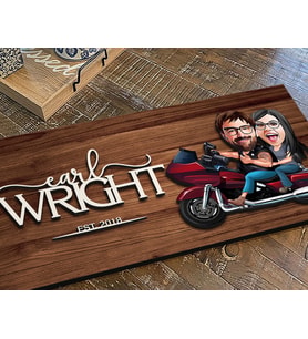 BK Gift Kişiye Özel Sevgililer Karikatürlü Kabartma Figürlü Ahşap Tablo, Duvar Dekoru, Arkadaşa Hediye, Özel Tasarım Ev Hediyesi-103 (Ceviz)