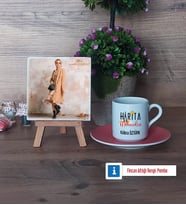 Harita Mühendisi Fotoğraflı Dekoratif Taş, Ahşap Altlıklı Türk Kahvesi Fincanı Hediye (Model 6)