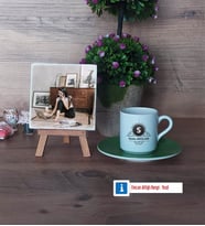 Baş Harf ve İsim Soyisim Fotoğraflı Dekoratif Taş, Ahşap Altlıklı Türk Kahvesi Fincanı Hediye (Model 9)