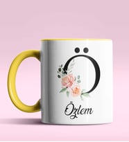 Kişiye Özel Ö Harfi Temalı Gül Tasarım Siyah Renk Kupa (Sarı)