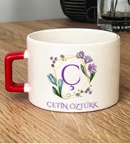 Kişiye Özel Çiçekli Ç Harfli Hediye Lüks Fincan İsim Soyisim Yazılı (Kırmızı)