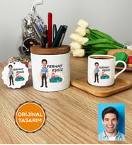 Kişiye Özel Karikatürlü Paramedik Hediye Seti Türk Kahvesi Fincanı, Kalemlik, Anahtarlık Erkek Paramediğe Tıp Bayramı Hediyesi (Ahşap)