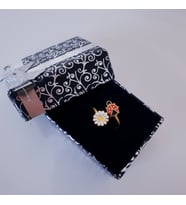 papatyalı ve uğur böcekli bayan gümüş yüzük (Gold)