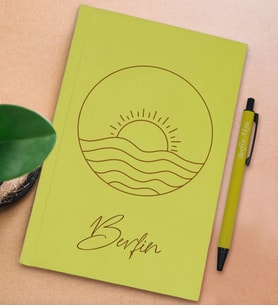 BK Gift Kişiye Özel İsimli Sarı Sert Kapaklı Defter ve Tükenmez Kalem Seti, Arkadaşa Hediye, Yeni İş Hediyesi, Doğum Günü Hediyesi (Model 4)