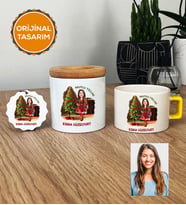 Kişiye Özel Karikatürlü Yılbaşı Hediyesi Hediye Seti Lüks Fincan, Kalemlik, Anahtarlık Noel Anneye Hediye (Sarı)