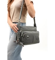 Klinkır Kadın Postacı Çanta Çok Cepli Çapraz Askılı Yağmura Dayanıklı Hafif Kumaş 30*23 Cm Omuz Çantası (Gri)