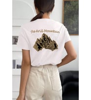 Unisex Arid Mountain Baskılı T-shirt (Beyaz)