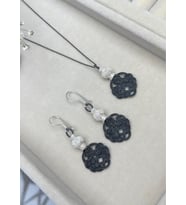 Gümüş Kazaziye Aşk Düğümü Kolye Küpe Set : Gümüş-Altın : Beyaz : Gümüş : Siyah-Gümüş : Siyah-Altın (Siyah-Gümüş) (Siyah - Gümüş)