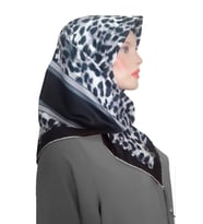 Berussa Leopar Lajivert Krem Eşarp (Beyaz-Siyah)