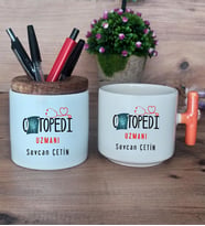Ortopedi Uzmanı Hediye Sepeti Kupa Bardak T Kulplu, Kalemlik Hediyeleri Tıp Bayramı Hediyesi (Model 7)