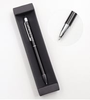 Kişiye Özel Siyah Defter & Tükenmez Kalem & Masaüstü Kalemlik Seti (Beyaz)