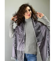 PUANTİYELİ ASİMETRİK KADIN FULAR ŞAL 180X30 CM (Füme)