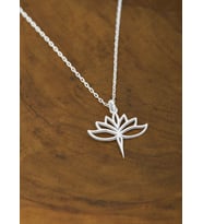 DKMN Gümüş Demet Lotus Çiçeği Kolye Kadın Gümüş Kolye (Gümüş)