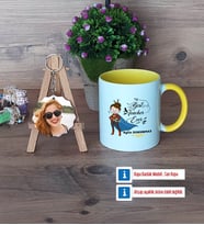 Kadın Öğretmene Hediye Kupa Bardak Beyaz ve Fotoğraflı Ahşap Anahtarlık Hediye (Model 7)