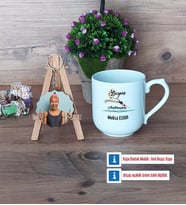 Kadın Yüzme Antrenörü Kupa Bardak Beyaz ve Fotoğraflı Ahşap Anahtarlık Hediye (Model 5)
