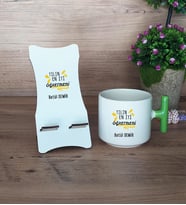Yılın En İyi Öğretmeni Hediye Sepeti Kupa Bardak T Kulplu ve Ahşap Telefon Standı Öğretmenler Günü Hediyesi (Model 8)