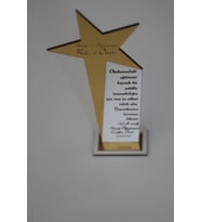 Mezuniyet Hatırası (plaket)Tasarım Kişiye Özel İsim yazılı Gönderilecektir. (Gold)