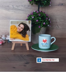 Sağlık Teknikeri Fotoğraflı Dekoratif Taş, Ahşap Altlıklı Türk Kahvesi Fincanı HediyeTıp Bayramı Hediyesi (Model 9)