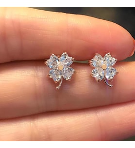 Pigado 925 Ayar Gümüş Mistik Topaz Taşlı Dört Yaprak Yonca Küpe (Taş)