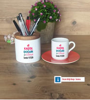 Kadın Doğum Uzmanı Hediyeleri Türk Kahvesi Fincanı Kırmızı, Kalemlik Kişiye Özel Hediye (Model 6)